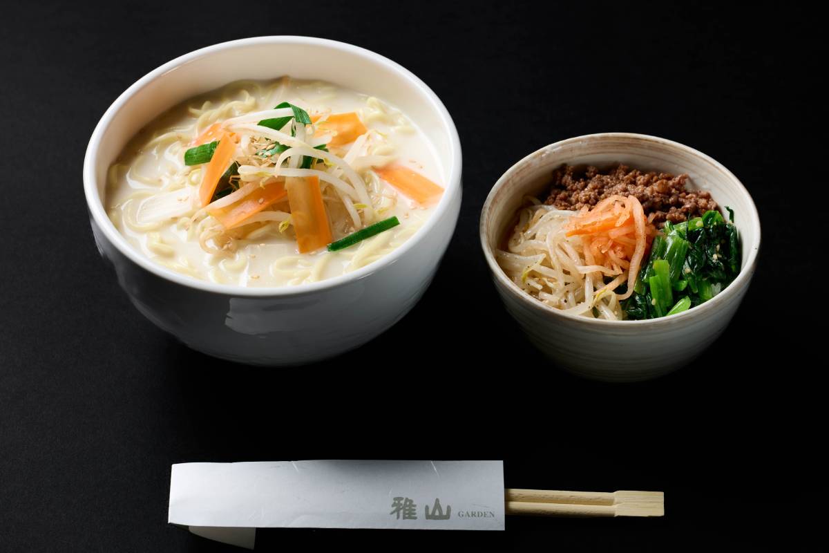 コムタンラーメン＆ミニビビンバ